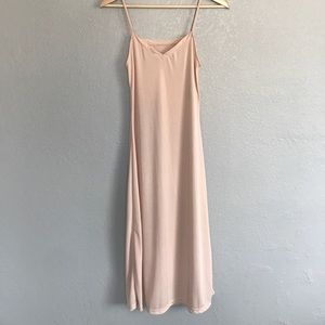 Nude slip